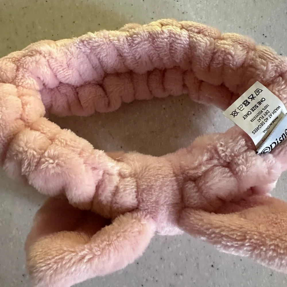 Disney Minnie Mouse Bow Headband! Spa day or Fashion! Baby & Toddler. On…